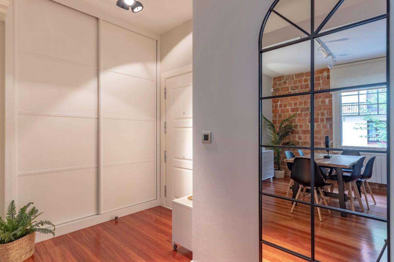 Gran Apartamento Con Estilo En El Centro De Билбао Екстериор снимка