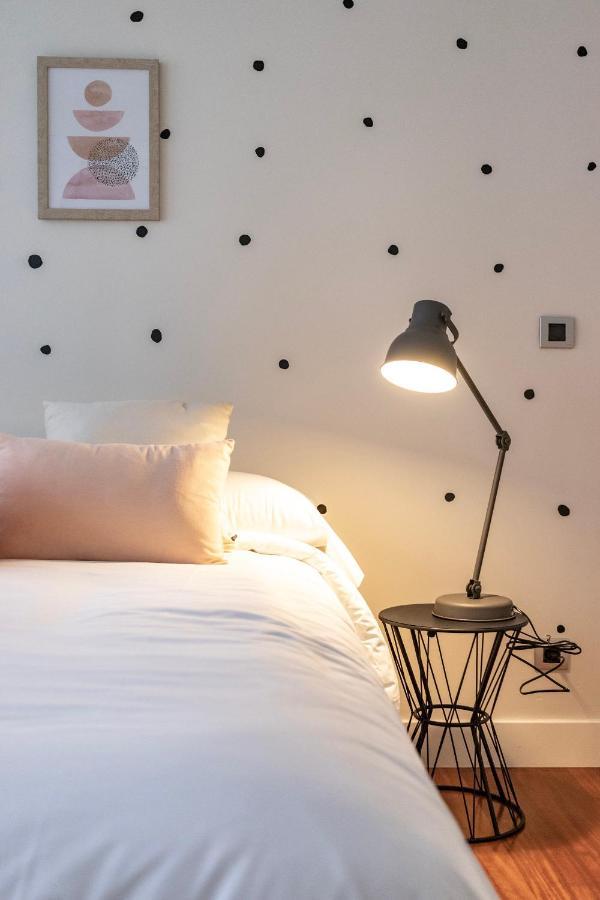 Gran Apartamento Con Estilo En El Centro De Билбао Екстериор снимка